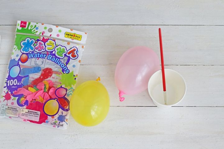 水ふうせんを膨らませる