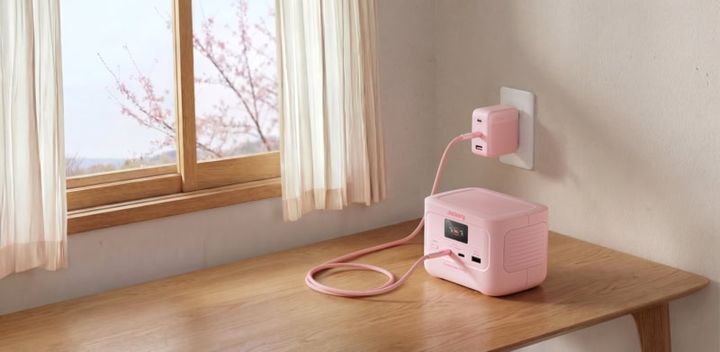 Jackery Explorer 100 Plus Cherry Blossom 03