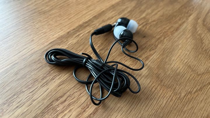 【100均】スマホイヤホンを買ってみた！ダイソー・セリア・キャン★ドゥまとめ