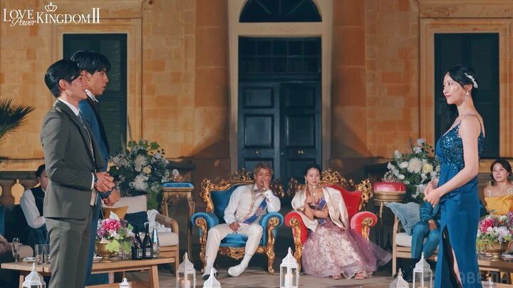 【写真・画像】内科医 vs元JR駅員、全員の前で美女を奪い合い！まさかの結末に「」「」と反響 2枚目