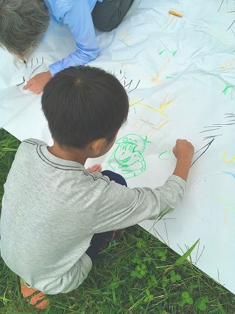 【群馬県中之条町】中之条ガーデンズで「花桃の丘まつり」開催中！マルシェや夜桜ライトアップも実施