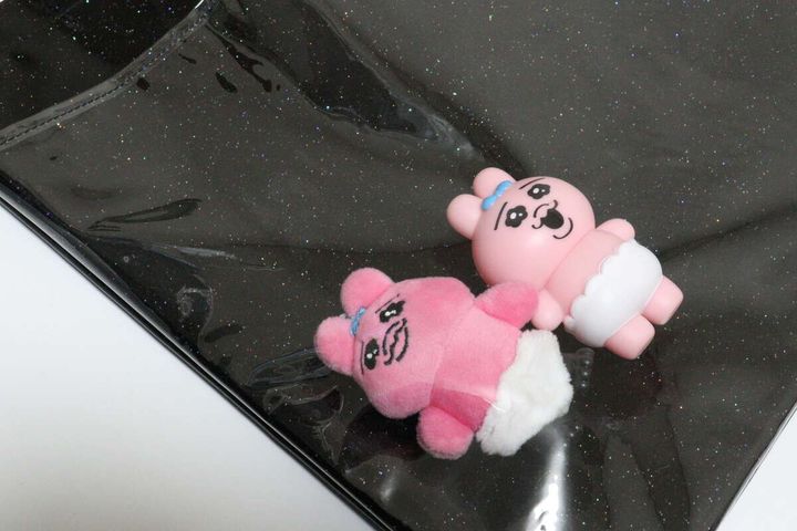 ショルダーベルトもつけられるトートバッグ ポケット使用例