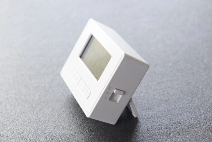 ダイソー 時計付キッチンタイマー スタンド