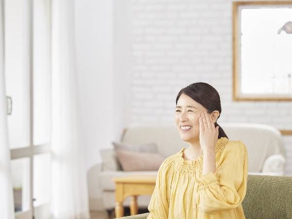 乳液のラクさで、厚塗り感はゼロ！