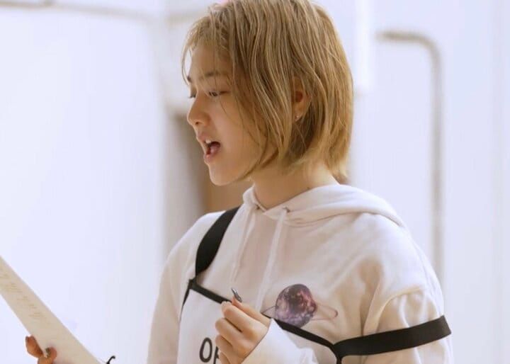 歌・ダンス未経験の19歳女優、英語の歌がうますぎてヒコロヒー「すっごい声」