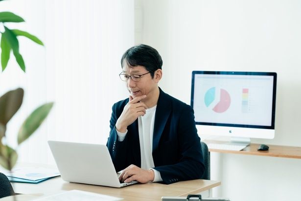 【写真】実際にスライド資料作成に取り掛かる前に知っておきたい、4つのコツを紹介 (C)nonpii / PIXTA(ピクスタ)