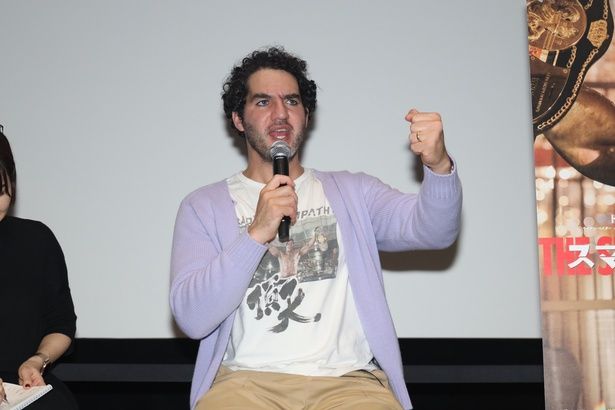 これまで兄のジョシュと共に“サフディ兄弟”として活動してきたベニー・サフディ監督 [c] 2025 Real Hero Rights LLC