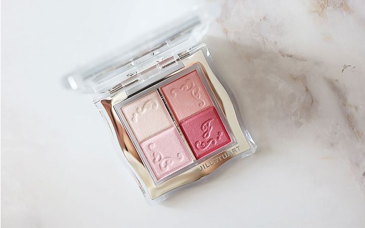 ブルベ冬におすすめのジルスチュアート「クチュール ミックスブラッシュ コンパクト」は、05