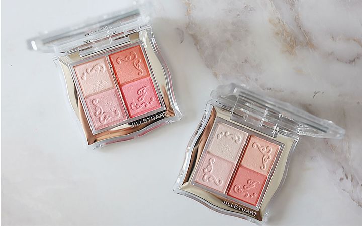 イエベ秋におすすめのジルスチュアート「クチュール ミックスブラッシュ コンパクト」は、04