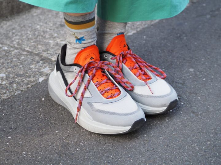 ステラマッカートニーのスニーカー