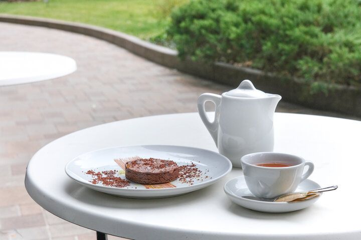  丸の内ブリックスクエアの緑豊かなイタリアン「 A16 TOKYO」で大人の贅沢ランチ