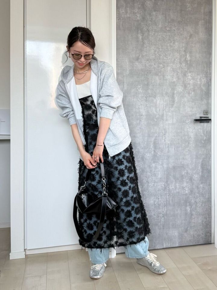 GU パフスウェットフルジップパーカ レイヤードコーデ全身