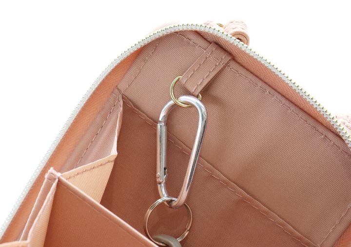 宝島社ムック付録のVIS ハートカットスマホショルダーBOOK8