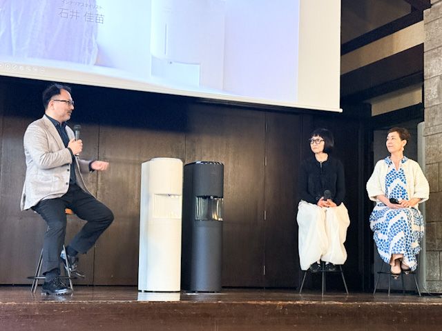 プロダクトデザイナーの安積伸さん、インテリアスタイリストの石井佳苗さん、ラジオパーソナリティでアンバサダーのクリス智子さん