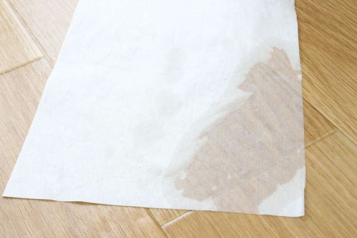 セリアのペーパーウエスは吸水力がある