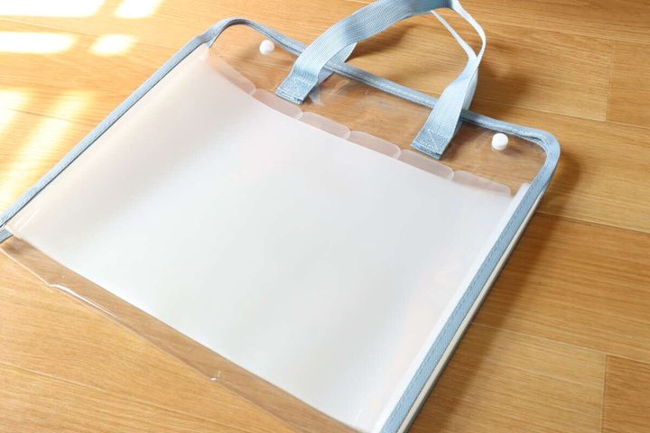 手提げタイプドキュメントファイル（A4、13ポケット、横A）