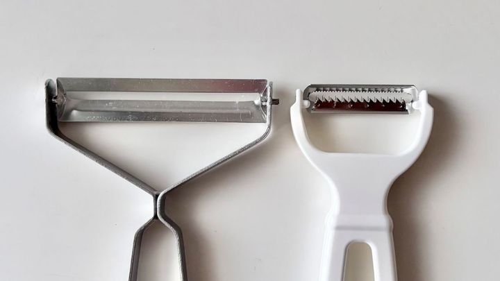 100均の千切りスライサー比較！ まさかの結果に驚き…結局おすすめはどれ？ 【ダイソー・セリア・キャンドゥ】