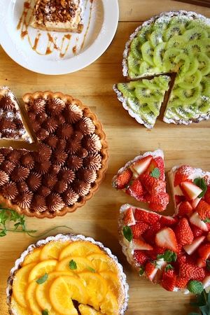 【兵庫県神戸市】「Pizzeria NICOLA六甲店」に本格自家製タルト登場！ショーケースで見て選ぶ楽しさを