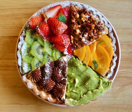 【兵庫県神戸市】「Pizzeria NICOLA六甲店」に本格自家製タルト登場！ショーケースで見て選ぶ楽しさを