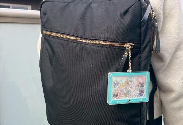  歩くたびにシャカシャカするのがお気に入り