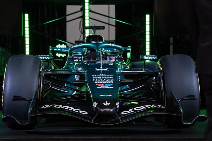 画像: 佐藤琢磨は「お腹に響くようなエンジン音」へのこだわり明かす