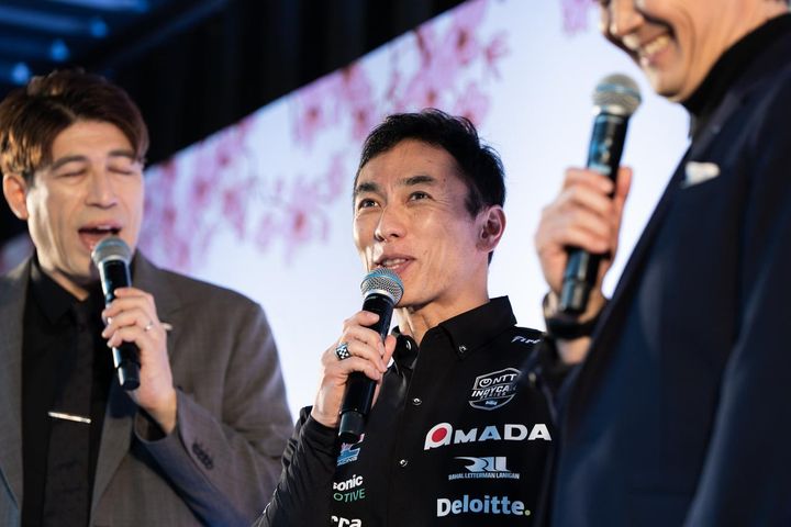 画像: トークショーに登場した佐藤琢磨