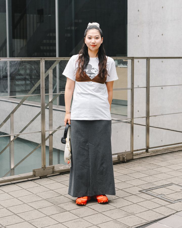 デニムスカートコーデ完全ガイド｜春夏秋冬・年代別・シーン別で叶える大人のこなれ感【2026】