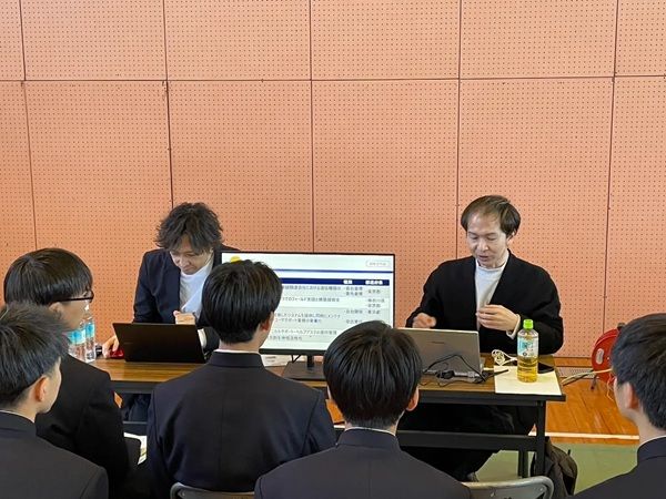 【宮崎県小林市】IT企業のティーコムが「にしもろ春のお仕事探求フェア」に参加！高校1、2年が対象