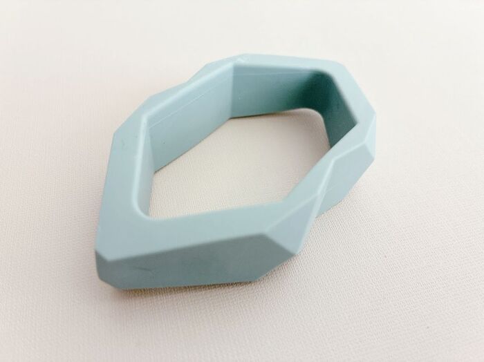 【キャンドゥ】謎のオブジェが40代の私に効果バツグンでした…！デスクに飾っておけば快感♡一直線！？