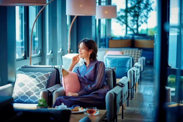 高さ約5mに張り巡らされたハンモックで自然を五感で感じる「ハ