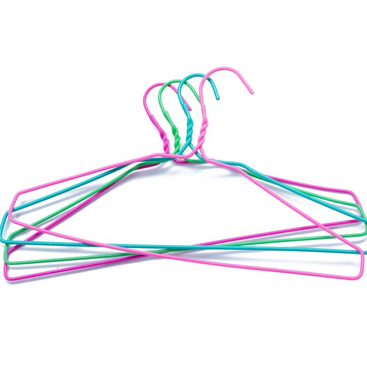 9個ハマった。「針金ハンガー1本」で洗濯物を大量に干すワザ【家事のお助け役】