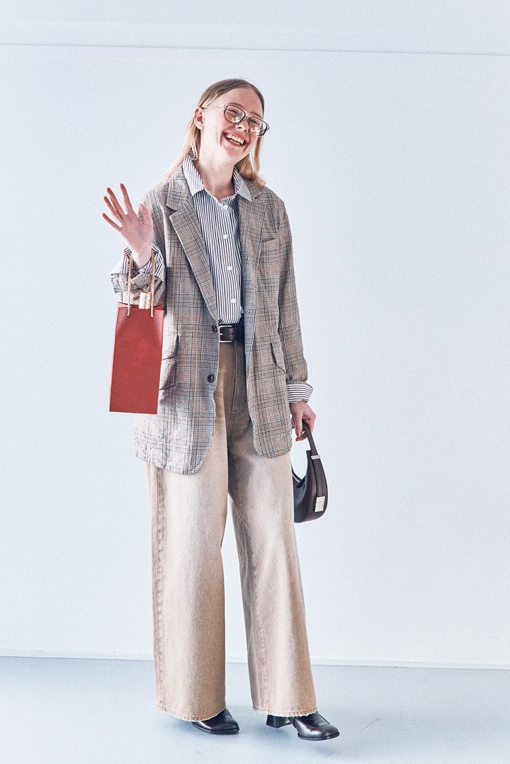 こなれた着こなしができるカラーデニムのコーデ5選