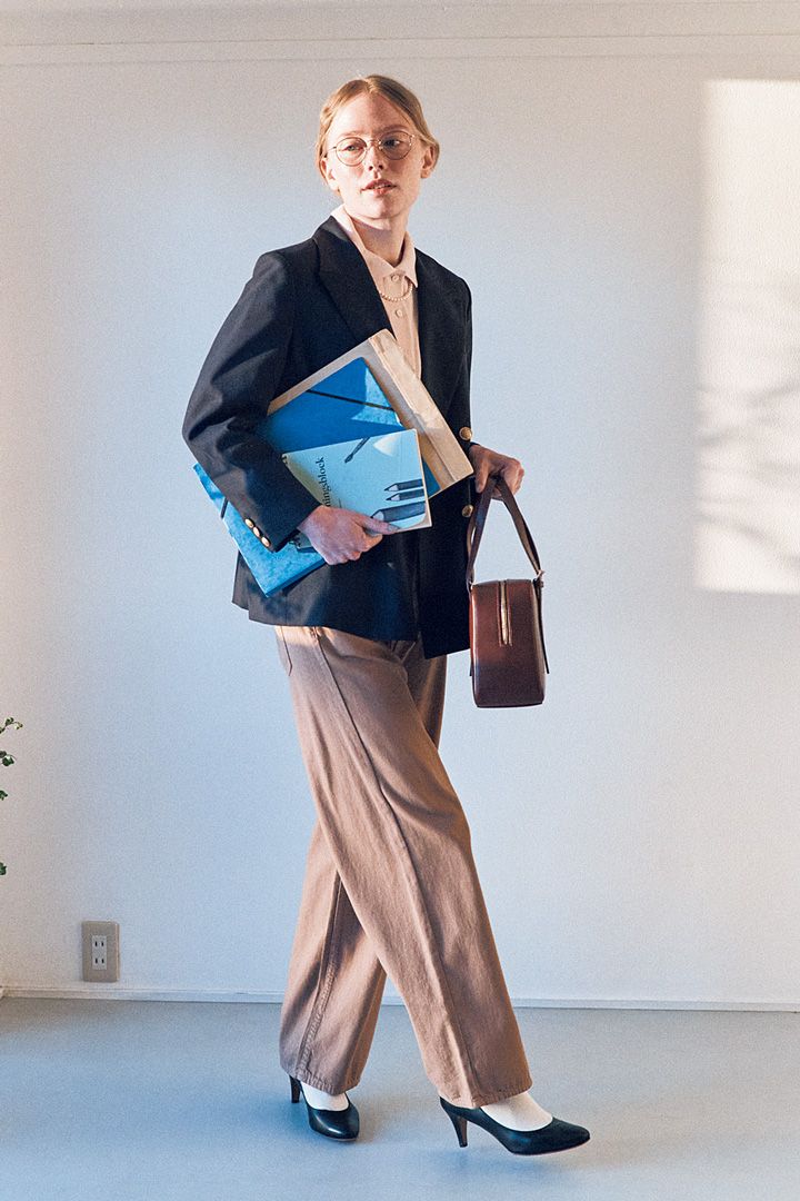 こなれた着こなしができるカラーデニムのコーデ5選