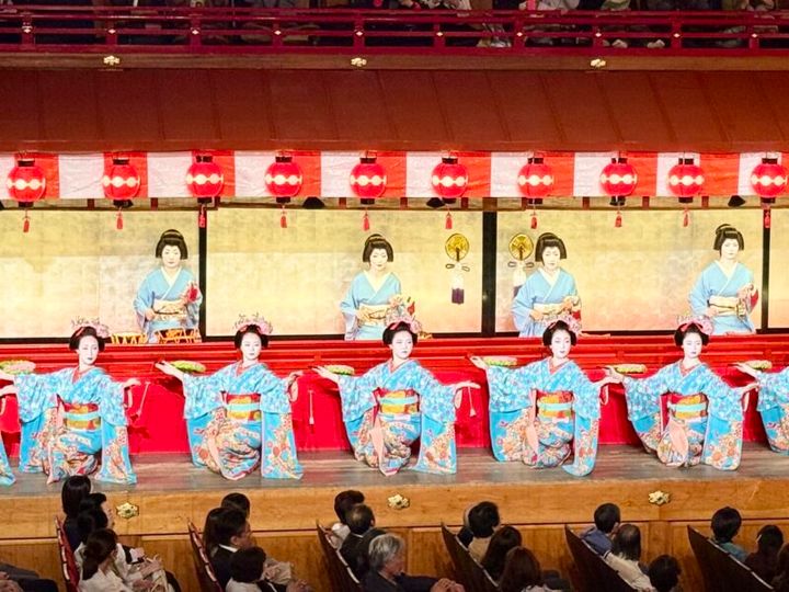 京都・祇園甲部 都をどり05