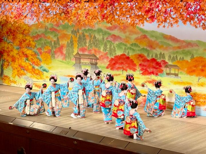 京都・祇園甲部 都をどり13