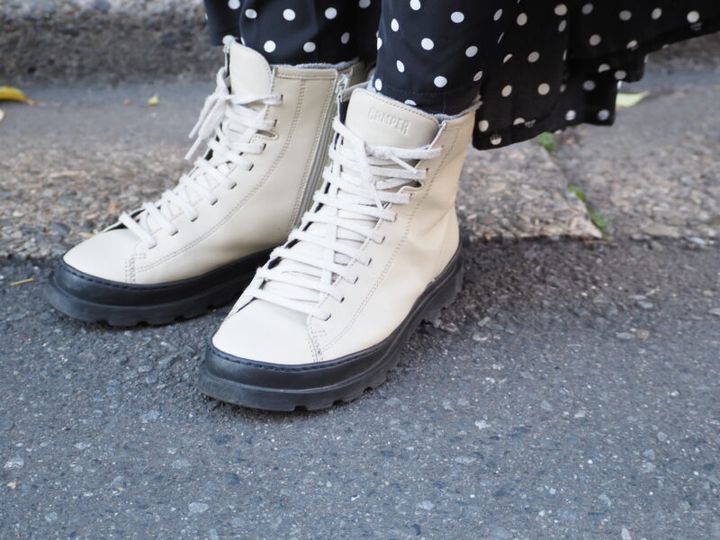 カンペールのスニーカー