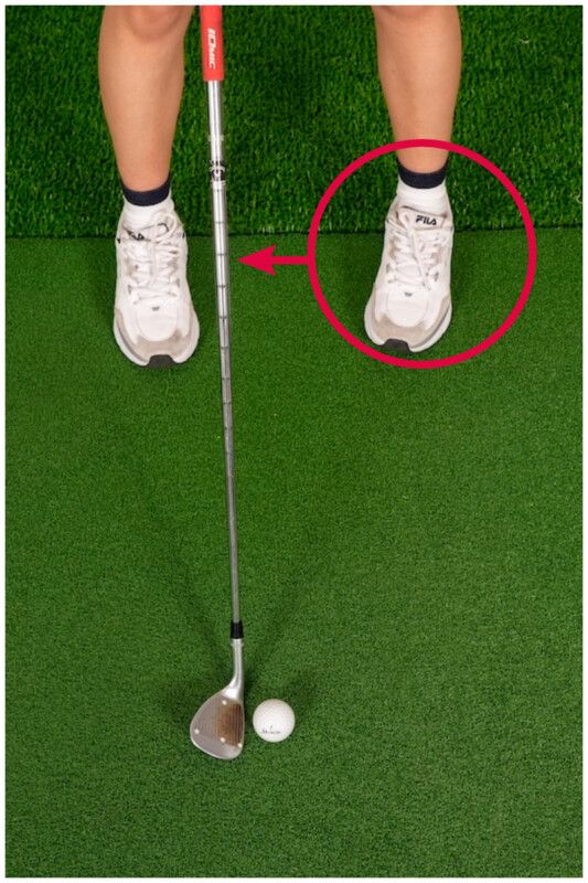 パーを獲れる“正しいフィニッシュ”はどっち？左ヒジの位置に注目！