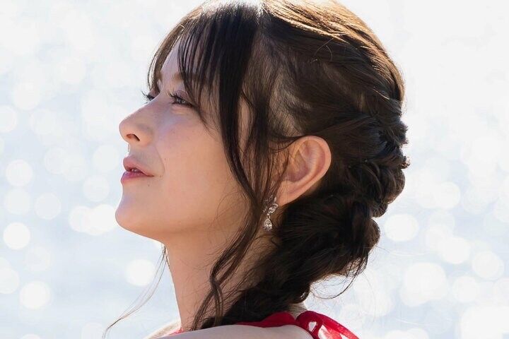 【写真・画像】“小泉今日子の娘役”女優、全員の前で熱烈キス！ 金髪モデルとのカップル成立に「」「」と反響 1枚目