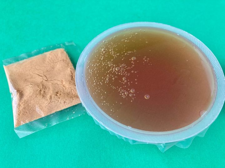 「きな粉がめちゃウマすぎ！！」「きな粉のために買ってる！！」【ローソン】「金沢兼六庵 釜あげわらび餅」