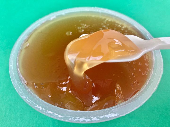 「きな粉がめちゃウマすぎ！！」「きな粉のために買ってる！！」【ローソン】「金沢兼六庵 釜あげわらび餅」