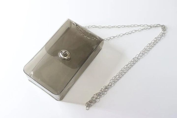 ダイソー 取り外しチェーン付ショルダーバッグ（モノトーン）