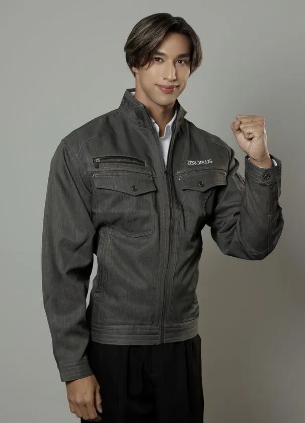 ゼロプラスのユニフォーム姿でアンバサダーに就任した當間ローズ