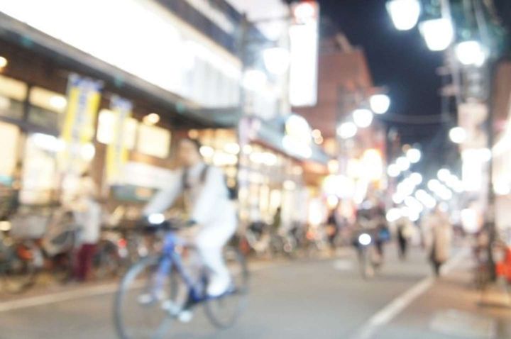 買い物に行った先で...（画像はphotoAC）