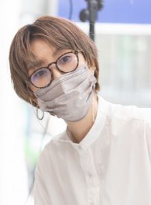 メイク：鈴木みほさん