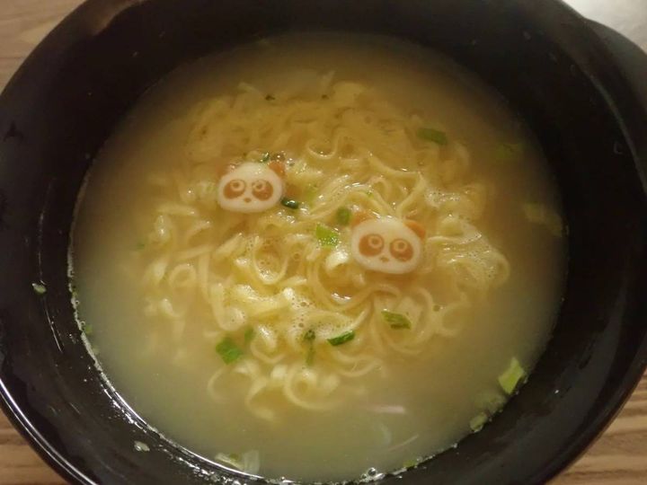 DAISO(ダイソー)：電子レンジ調理器 ミニラーメン