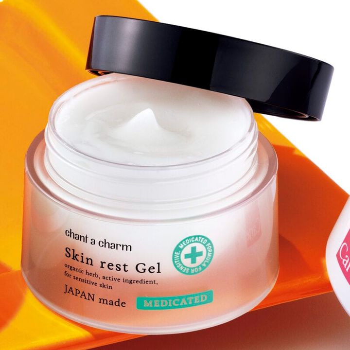 薬用スキンレストジェル［医薬部外品］45mL 3850円（チャントアチャーム）