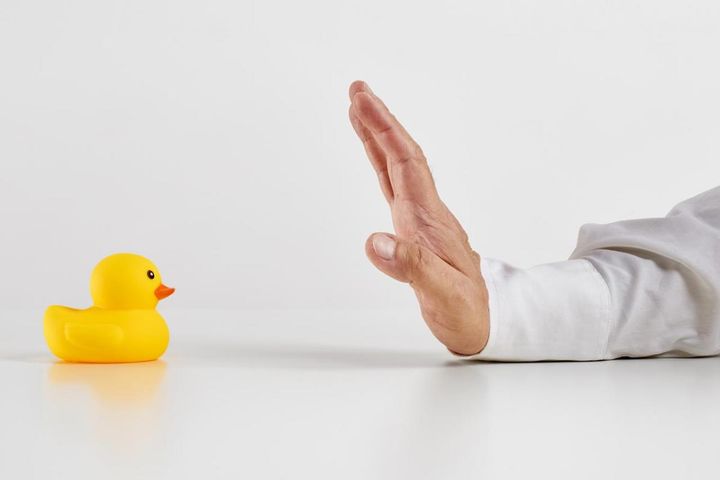 苦手な人をモンスター化させないコツは？心がラクになる接し方を小林弘幸先生が解説