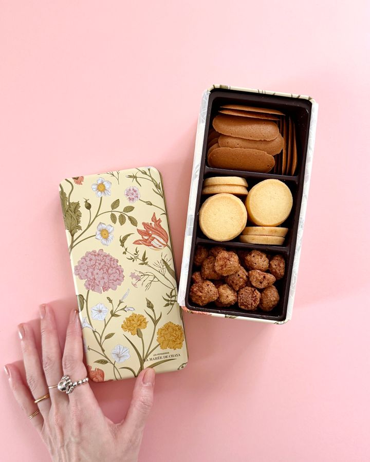 母の日 プレゼント・ギフト2026◎ もらって嬉しいかわいくて美味しいクッキー缶2選【ささやかですてきなもの 大谷有紀 vol.283】