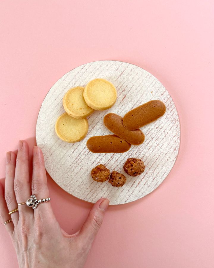 母の日 プレゼント・ギフト2026◎ もらって嬉しいかわいくて美味しいクッキー缶2選【ささやかですてきなもの 大谷有紀 vol.283】