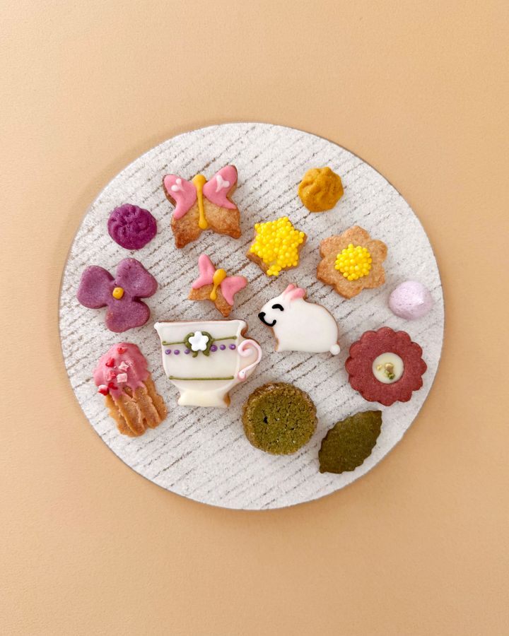 母の日 プレゼント・ギフト2026◎ もらって嬉しいかわいくて美味しいクッキー缶2選【ささやかですてきなもの 大谷有紀 vol.283】